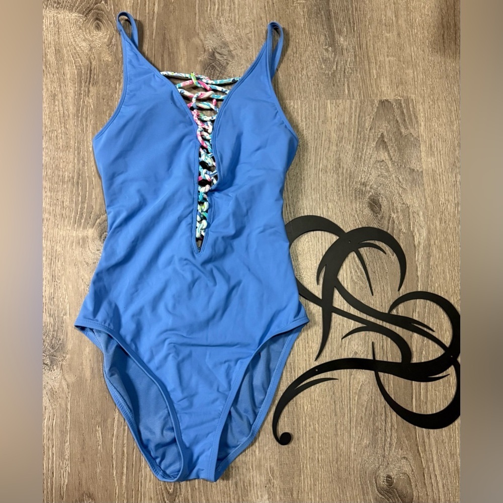 Lilly Pulitzer Blue One Piece Swimsuit Lattice Back Size 4 Beach Pool - Picture 2 of 5